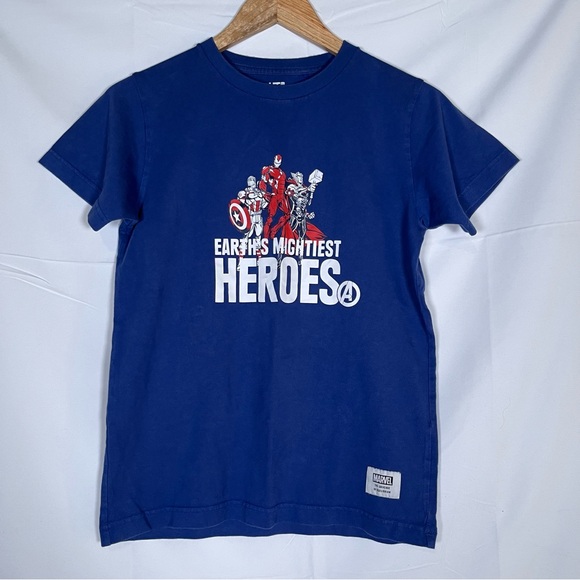 Uniqlo Other - Uniqlo X Marvel Kids Tee Shirt Size 13 Blue Short Sleeve